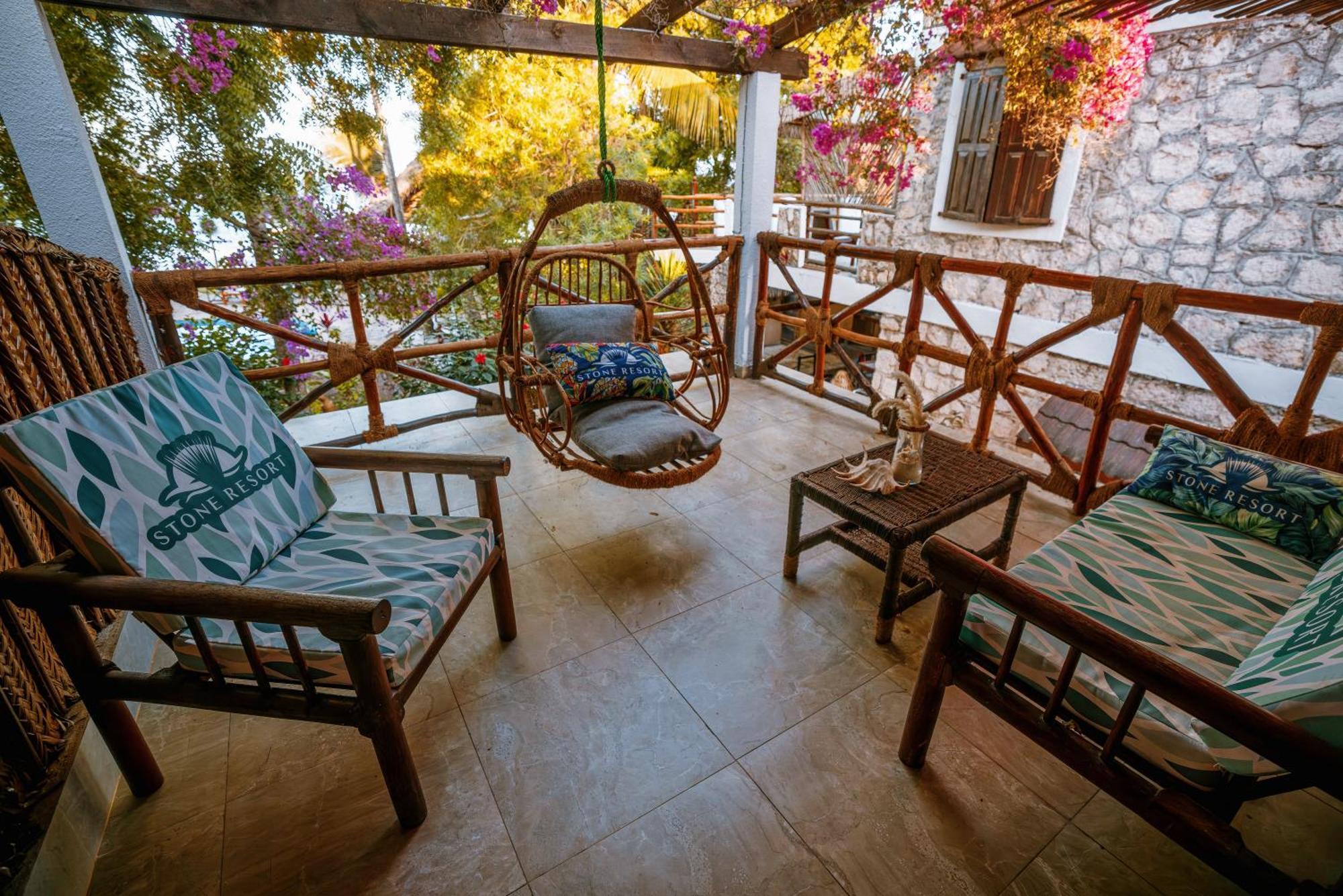 Stone Resort 키웬그와 객실 사진